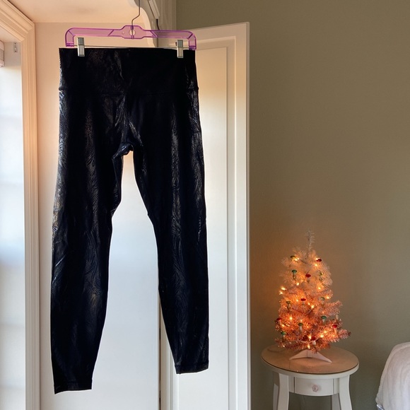 Lululemon Wunder Under Hi-Rise Tight 28" *Shine in Acclimatize Black Black Foil - Picture 5 of 9